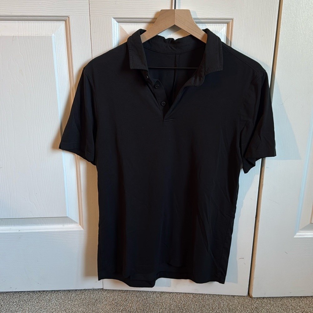 Lululemon Black Men’s Polo Shirt (size medium)